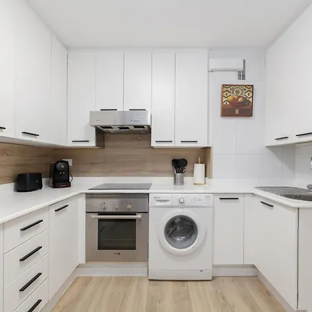 Estilo Y Comodidad Con Parking By