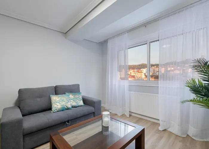 Estilo Y Comodidad Con Parking By Виго